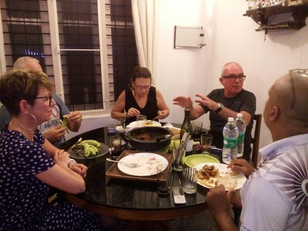 Nathans Holiday Home Kochi Luaran gambar