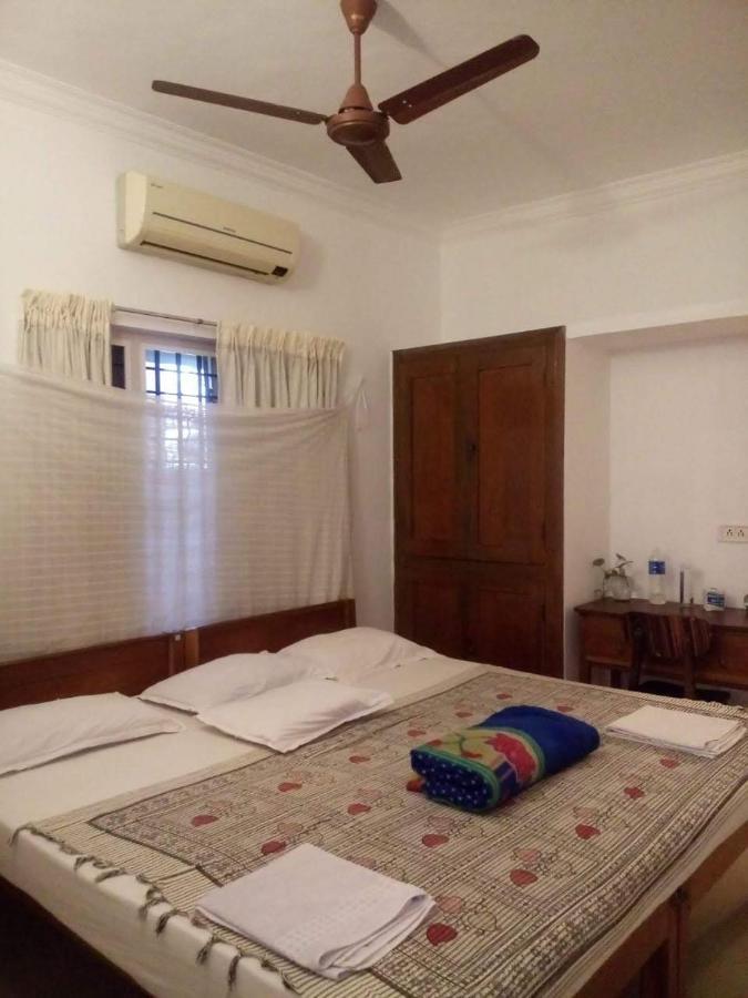 Nathans Holiday Home Kochi Luaran gambar
